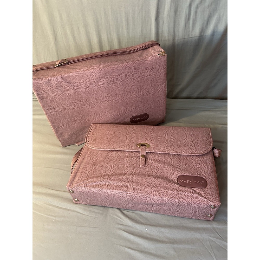 Mary Kay Pink Cosmetic Cases *‎ make-up sampler * sales case